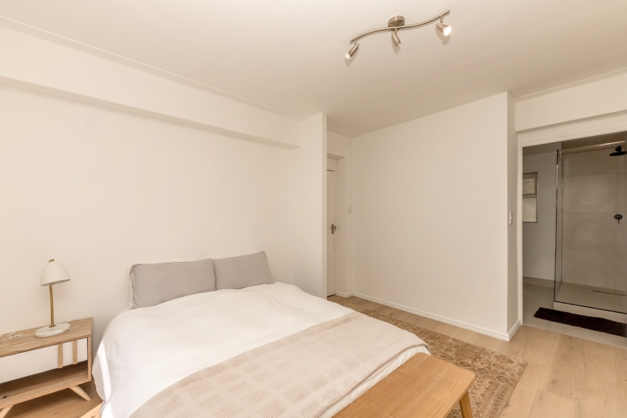 To Let 2 Bedroom Property for Rent in Mouille Point Western Cape